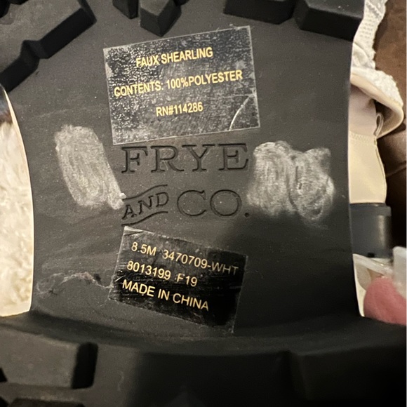 Great warm winter boot. FRYE & CO "Anise" boot in ivory. Size 8.5 Never worn. - Picture 11 of 12